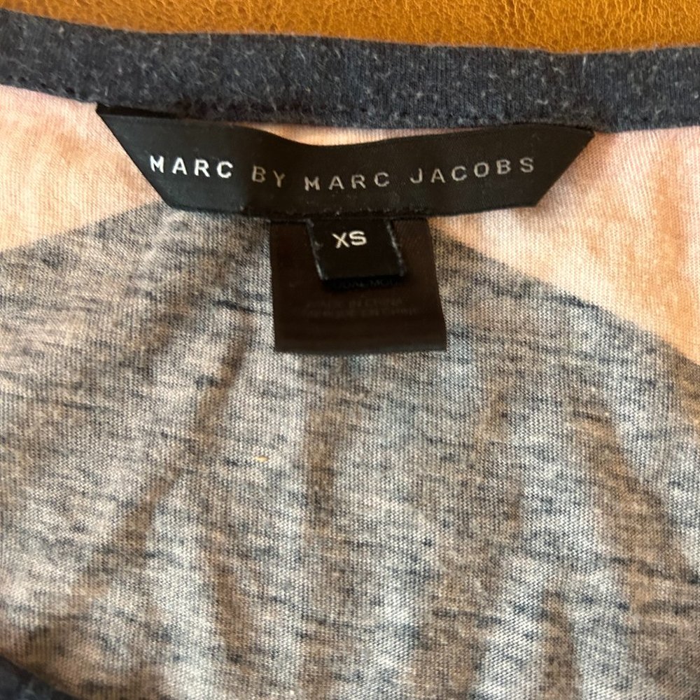Marc by Marc Jacobs Printed T - Gently Worn - XS - Picture 2 of 6